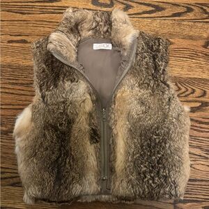 Luxurious Women's Fur Vest